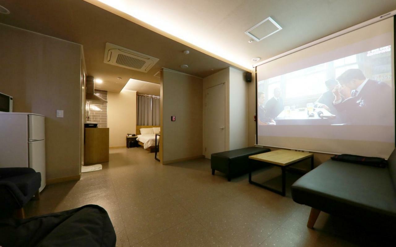 A7 Hotel Suwon Luaran gambar